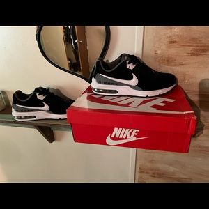 Nike airmax ltd3 mens size 9 us